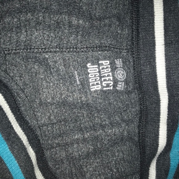 SO Perfect Joggers - Picture 2 of 2